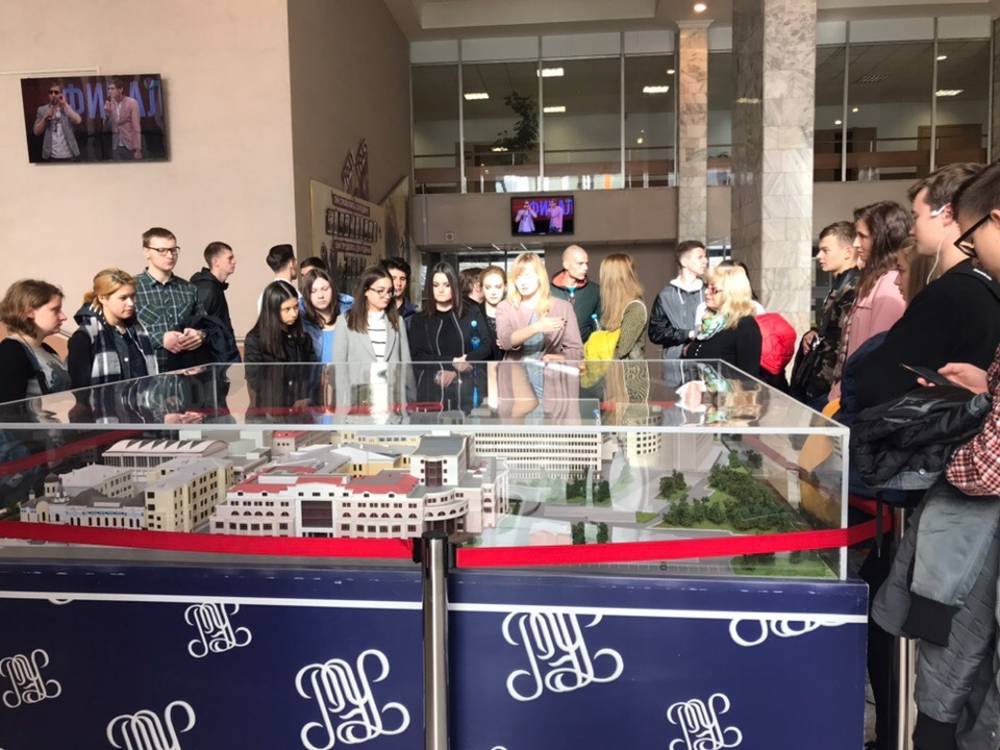 img03