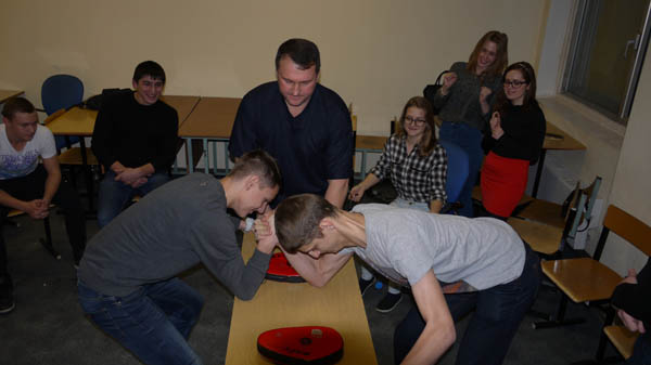 img03