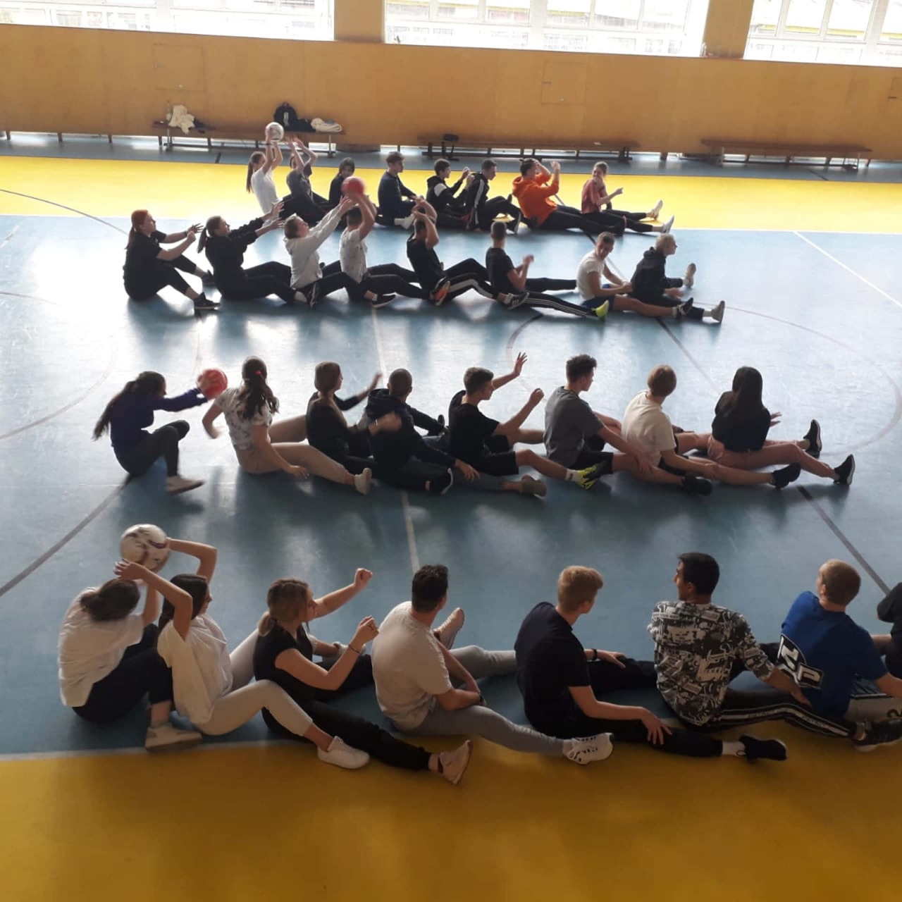 img03