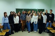 Студенты колледжа филиала встретились с Александром Коврижных, актером, режиссером, поэтом.