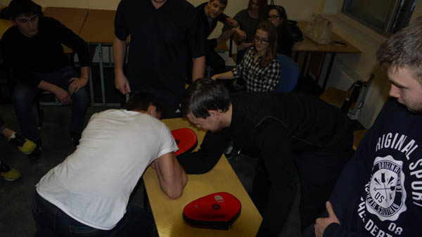 img03