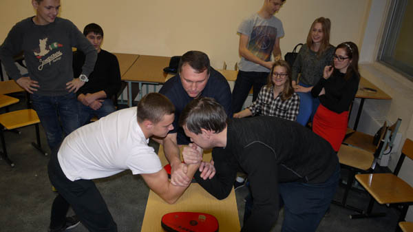 img03